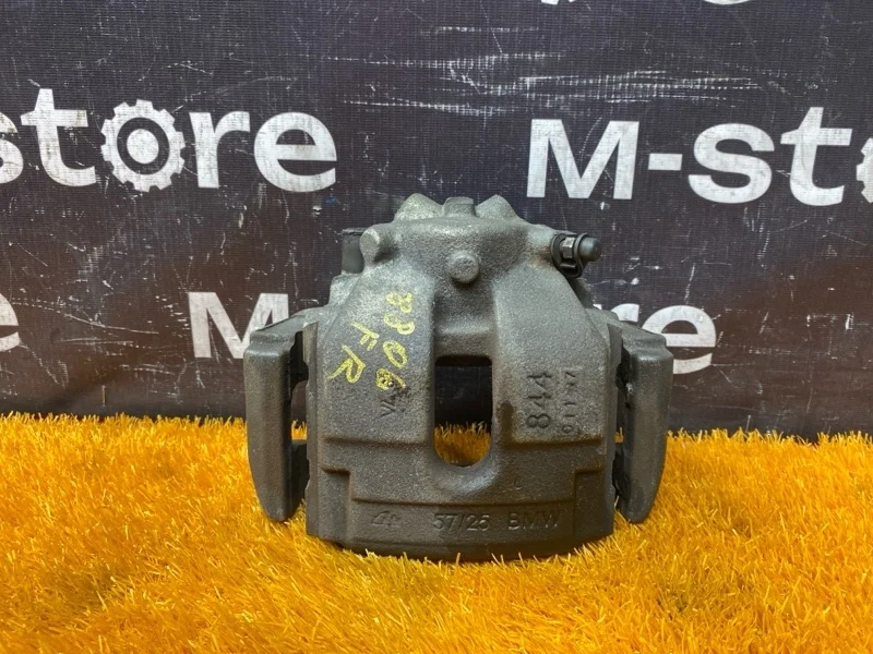 Суппорт Bmw X3 2007 34116765882 E83 N52B25A, передний правый