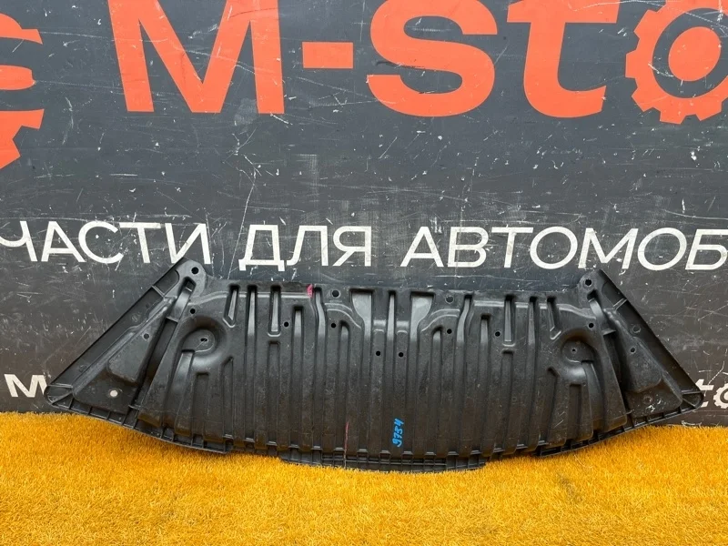 Защита бампера Mercedes-Benz C-Class 2010 A2045240230 W204 271.860, передняя