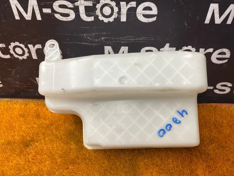 Бачок омывателя Bmw 7-Series 2002 61667009124 E66/E65 N62B44A.