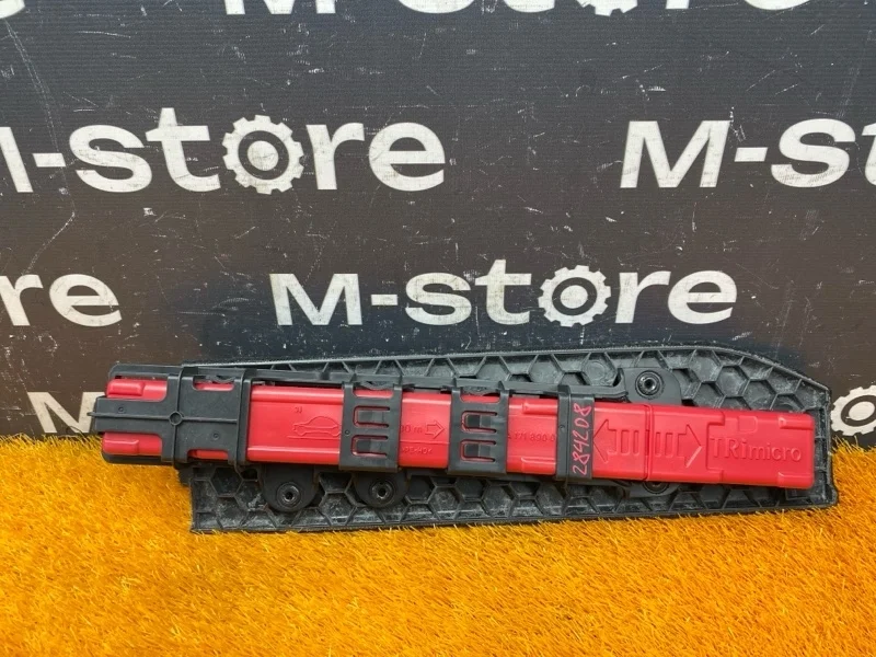 Знак аварийной остановки Mercedes-Benz Glk-Class 2011 A1718900097 X204 272.948