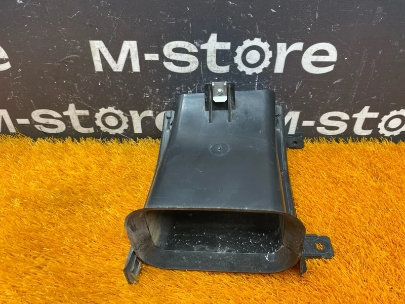 Воздуховод тормозов Bmw 5-Series 2005 51757033756 E60 N52B25A, передний правый