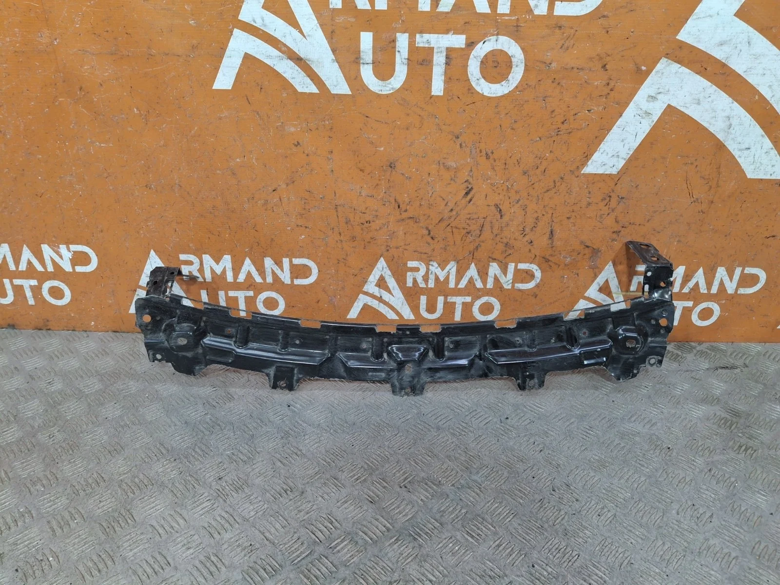 Панель передняя (суппорт радиатора) верхняя BMW X5 2013-2018 F15