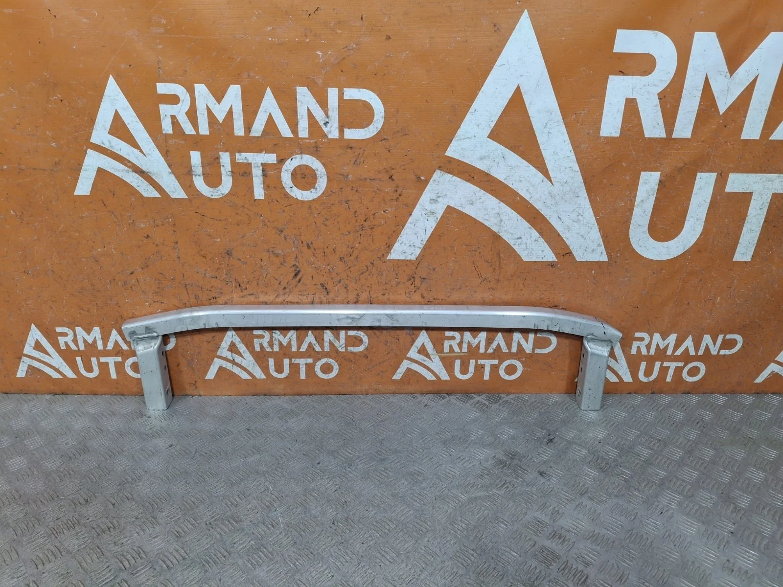 Усилитель бампера нижний BMW X5 2018-нв G05