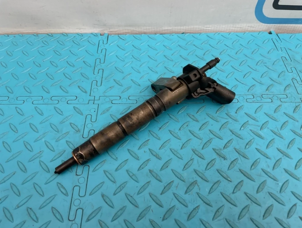 Форсунка топливная Mercedes-Benz Ml-Class 2006 A6420700587 W164 642.940 3.0