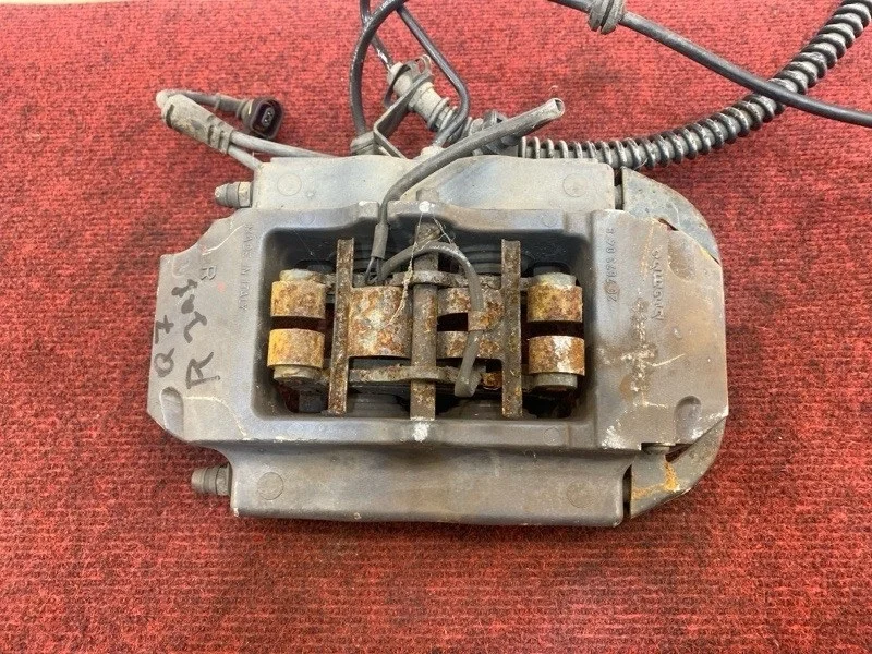 Тормозной суппорт Audi Q7 7L6615424L 4L 3.0 DIZEL, задний правый