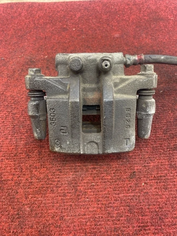 Тормозной суппорт Mitsubishi Outlander 4605A264 XL 2.4, задний правый