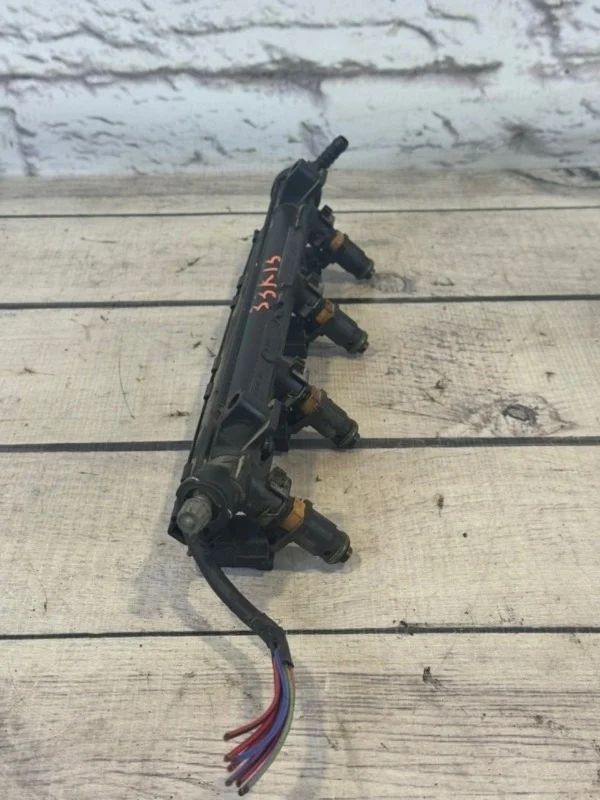 Форсунки комплект Skoda Fabia 2 2010