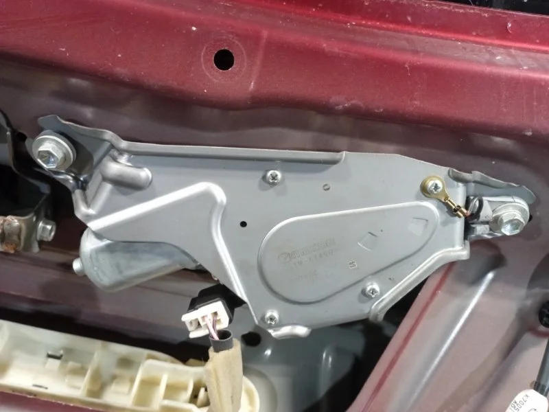 Моторчик стеклоочистителя задний Mazda 6 GH