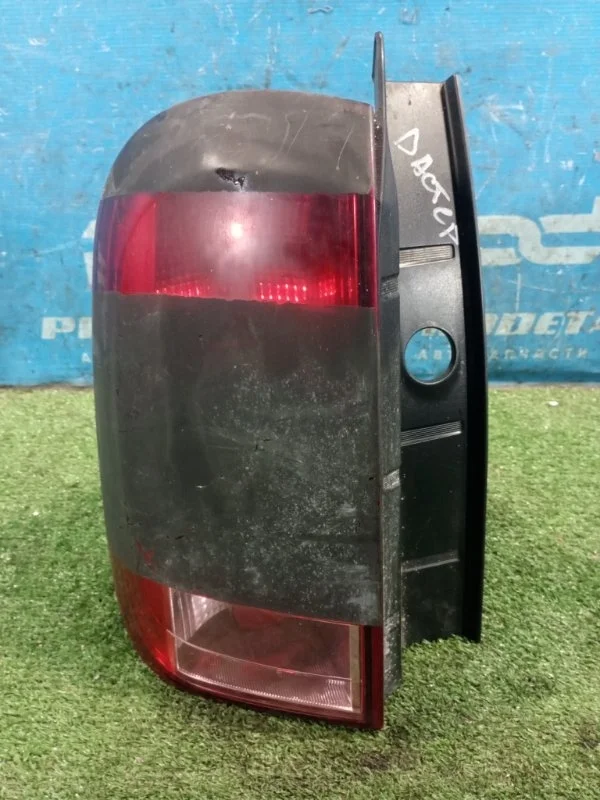 Фонарь наружный задний левый Renault Duster