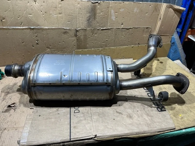 Глушитель средняя часть Toyota Land Cruiser 2015 1742051010 URJ200 1VD-FTV 4.5