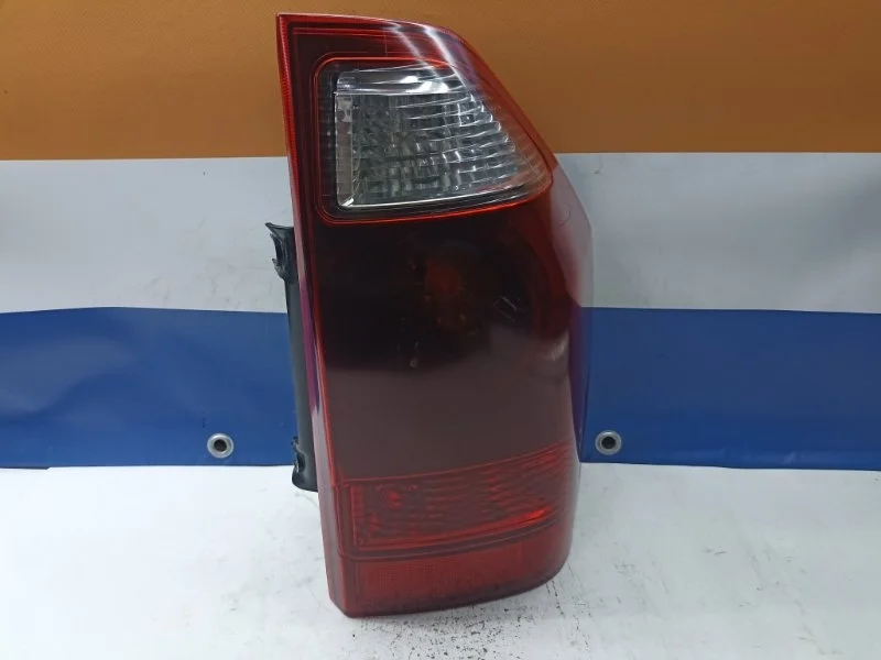 Фонарь Mitsubishi Pajero 2005 MN133766 V78W 4M41, задний правый