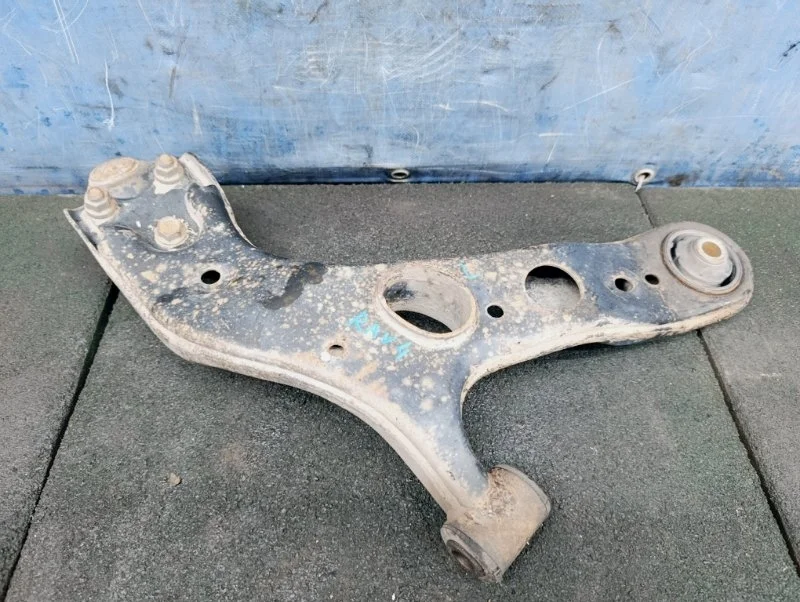 Рычаг подвески Toyota RAV 4 2012 4806942051 ACA30, передний левый