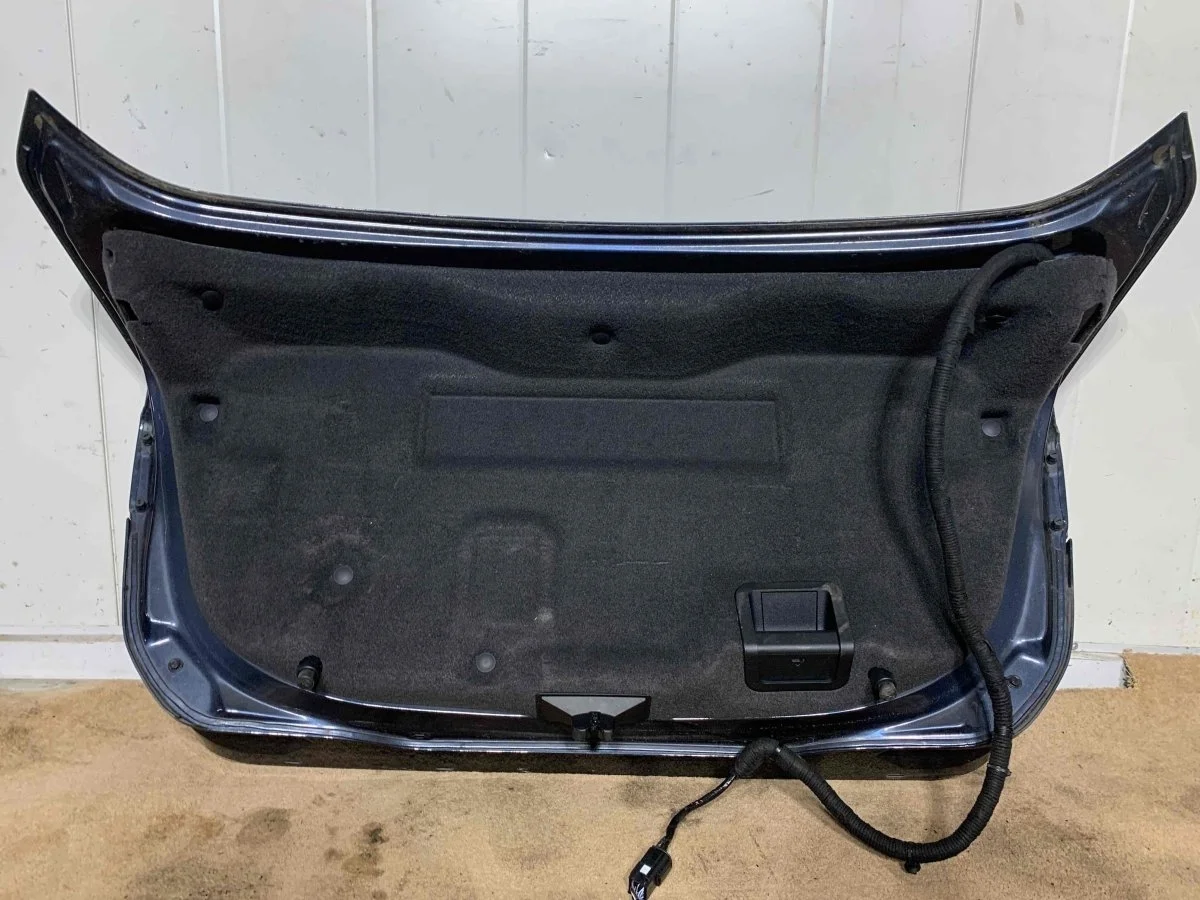 Крышка багажника (дверь 3-5) Ford Mondeo V рестайлинг (2019—2023) R9CH 2.0 iPerformance гибрид Передний