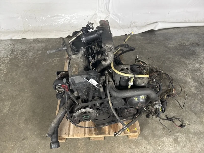 Двигатель Mercedes-Benz Sprinter 1995 602980 W903 OM602980