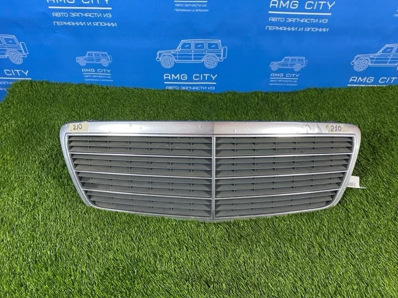 Решетка радиатора Mercedes-Benz E-Class 2001 A2108800583 W210 М112