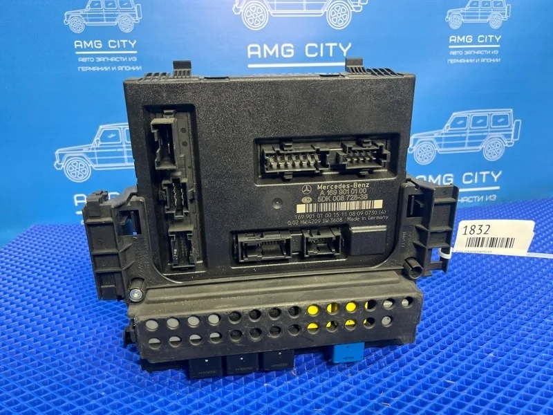 Блок предохранителей Mercedes-Benz A-Class 1999 A1699010100 W169 M266940