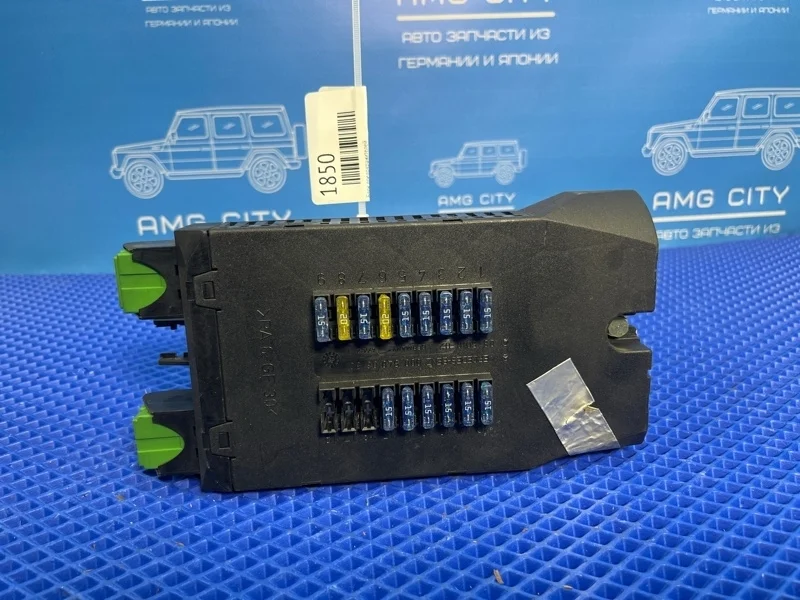 Блок предохранителей Mercedes-Benz Vito 2001 A0005400650 W638 M104900