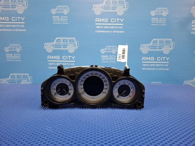 Панель приборов Mercedes-Benz C-Class 2011 A2049003508 W204 M271820
