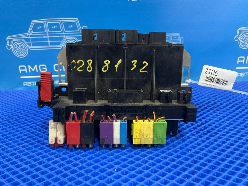 Блок предохранителей Mercedes-Benz S-Class 2000 A0285458132 W220 M112