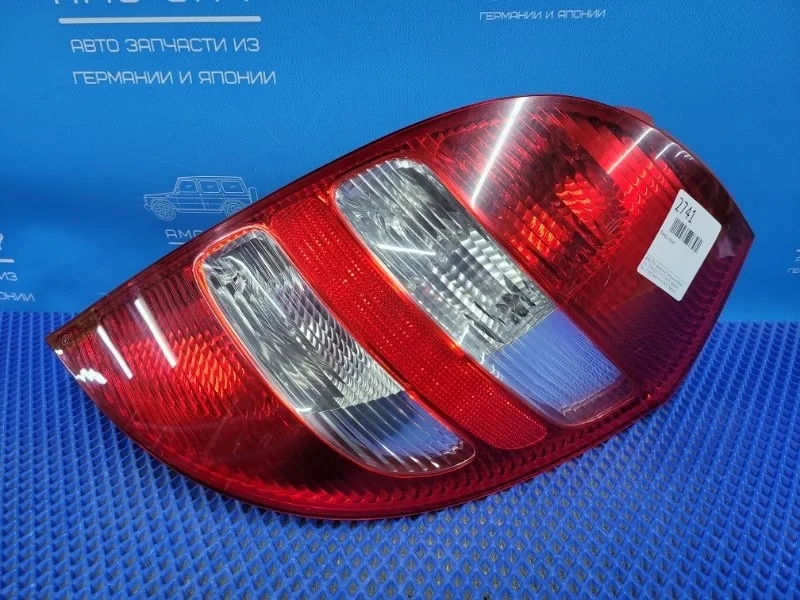 Фонарь задний Mercedes-Benz A-Class 1999 A1698200464 W169 M266940, правый