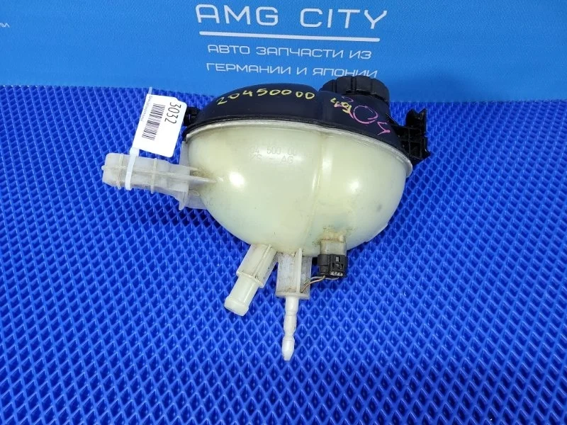 Бачок расширительный Mercedes-Benz C-Class 2010 A2045000049 W204 М271952