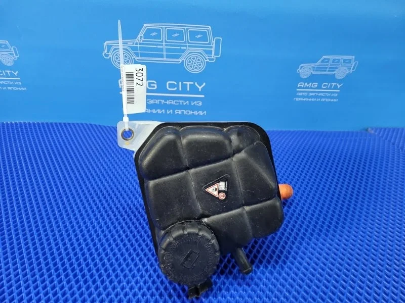 Бачок расширительный Mercedes-Benz Gle-Class 2016 A1665000049 W166 OM642826