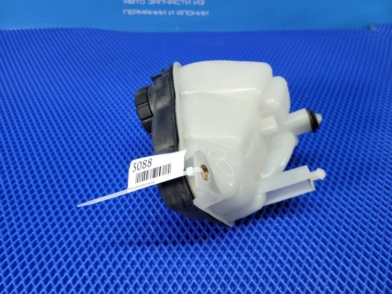 Бачок расширительный Mercedes-Benz Gle-Class 2016 A1665000049 W166 OM642826