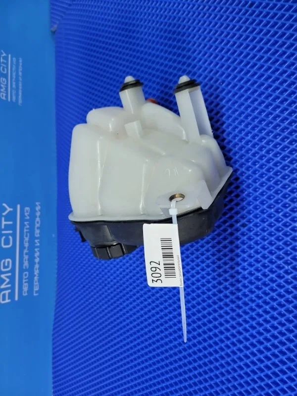 Бачок расширительный Mercedes-Benz Gle-Class 2016 A1665000049 W166 OM642826