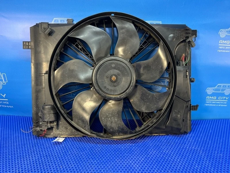 Вентилятор охлаждения радиатора Mercedes-Benz C-Class 2012 A2045000755 W204 М274910