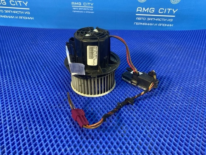 Мотор печки Mercedes-Benz C-Class 2012 V7825001 W204 М274910