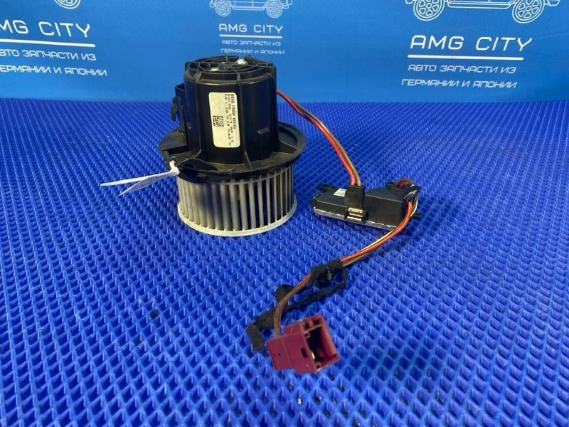 Мотор печки Mercedes-Benz C-Class 2012 V7825001 W204 М274910