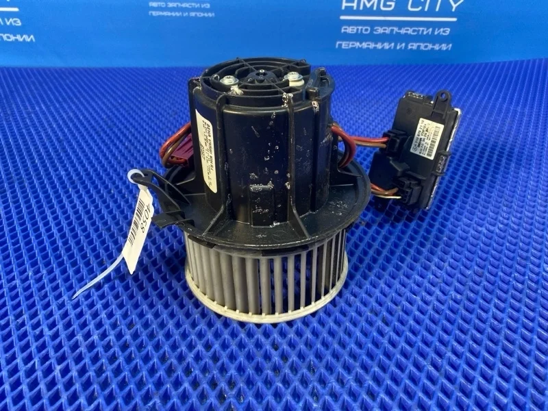 Мотор печки Mercedes-Benz C-Class 2012 V7825001 W204 М274910