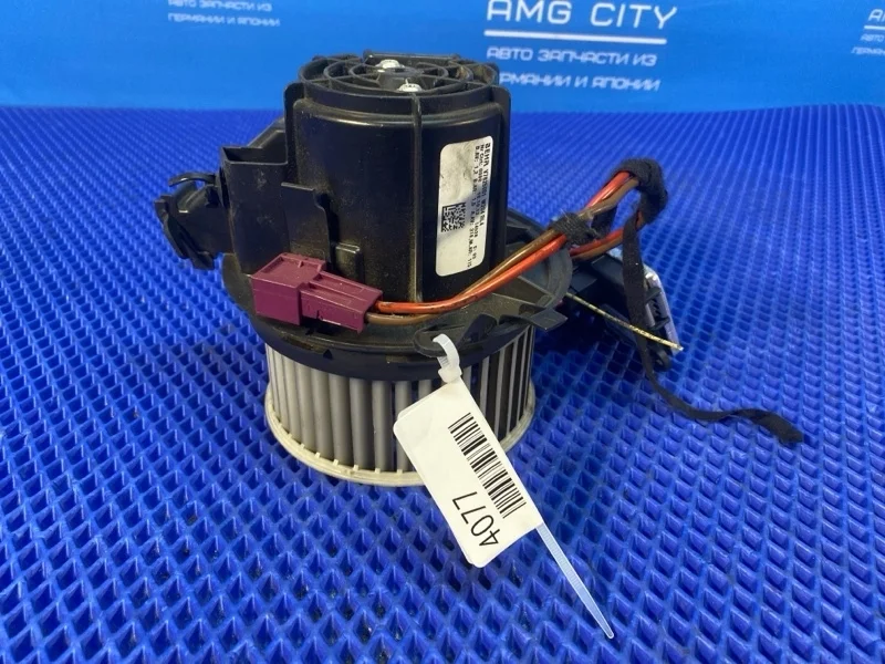 Мотор печки Mercedes-Benz C-Class 2012 V7825001 W204 М274910