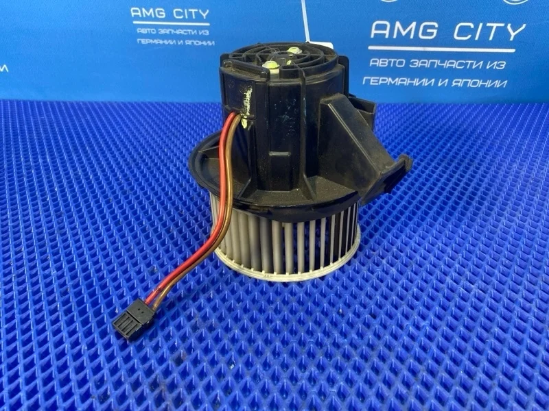 Мотор печки Mercedes-Benz C-Class 2012 V7825001 W204 М274910