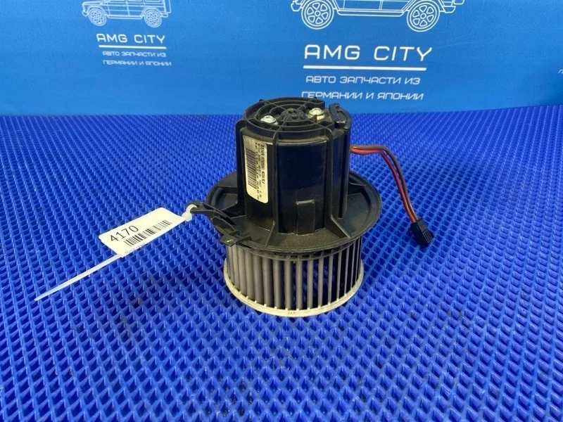 Мотор печки Mercedes-Benz C-Class 2012 V7825001 W204 М274910