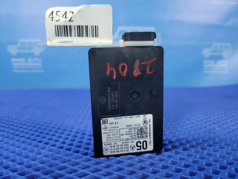 Датчик радарный Mercedes-Benz Gla-Class 2017 A0009052804 W156 M270920