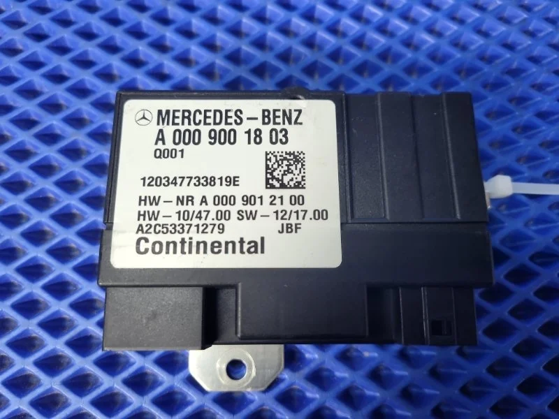 Блок управления топливным насосом Mercedes-Benz M-Class 2015 A0009001803 W166 M276821