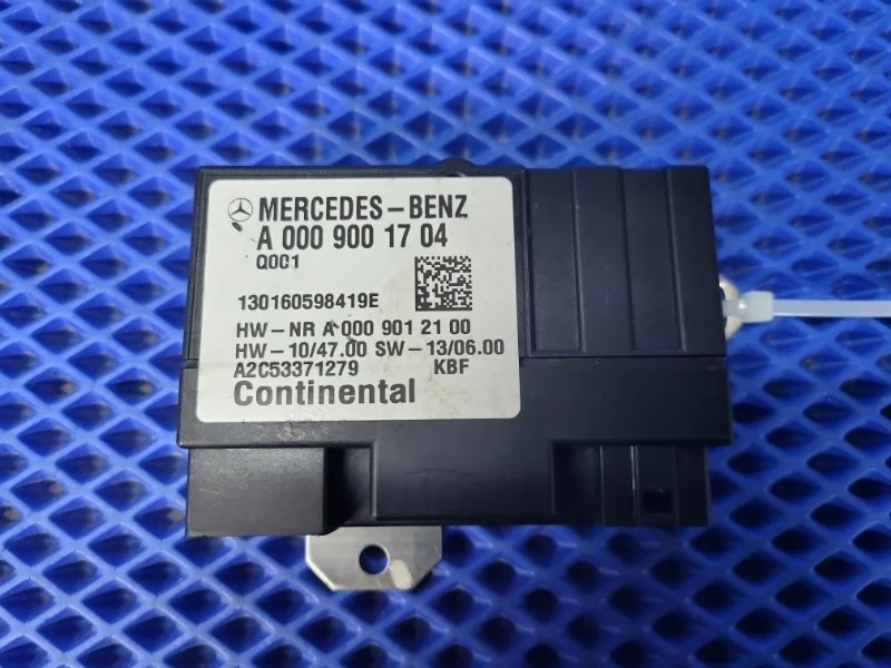 Блок управления топливным насосом Mercedes-Benz E-Class 2015 A0009001704 W212 М274920