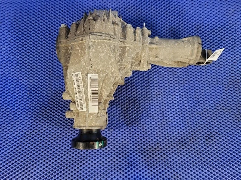 Редуктор Mercedes-Benz Gl-Class 2015 A1663300300 X166 М276821, передний