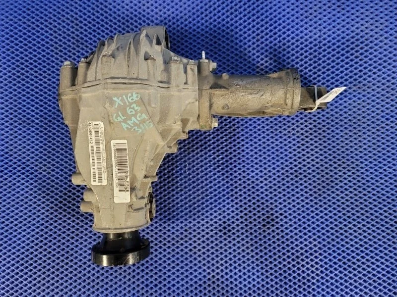 Редуктор Mercedes-Benz Gl-Class 2015 A1663300300 X166 М276821, передний