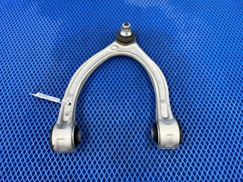 Рычаг передней подвески Mercedes-Benz C-Class 2019 A2053305501 W205 М264920, передний левый