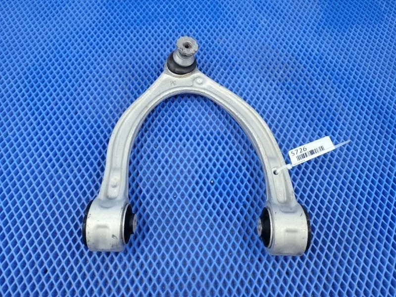 Рычаг передней подвески Mercedes-Benz C-Class 2016 A2053305601 W205 М274910, передний правый