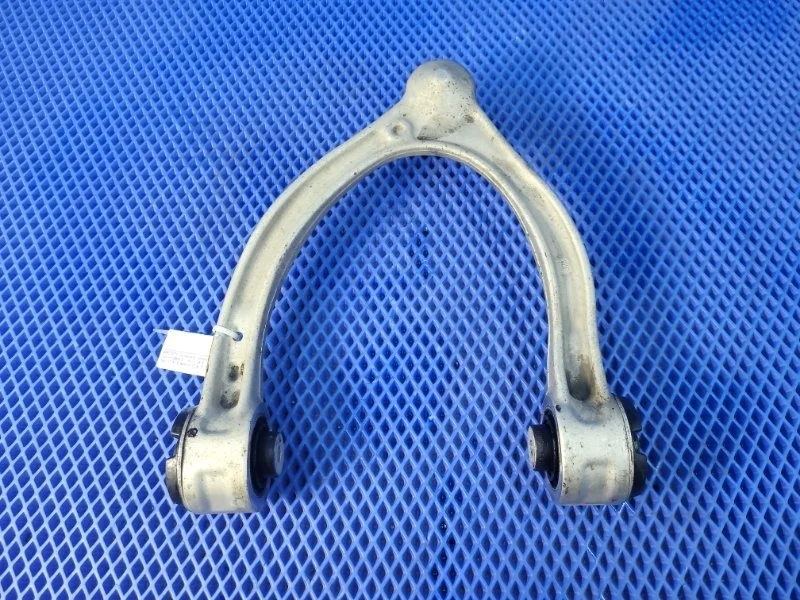 Рычаг передней подвески Mercedes-Benz C-Class 2016 A2053305601 W205 М274910, передний правый