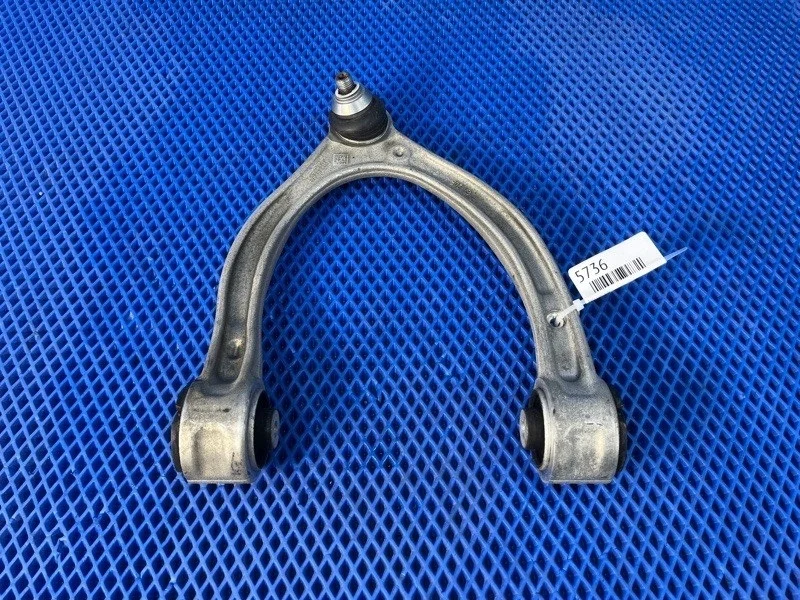 Рычаг передней подвески Mercedes-Benz C-Class 2016 A2053305601 W205 М274910, передний правый