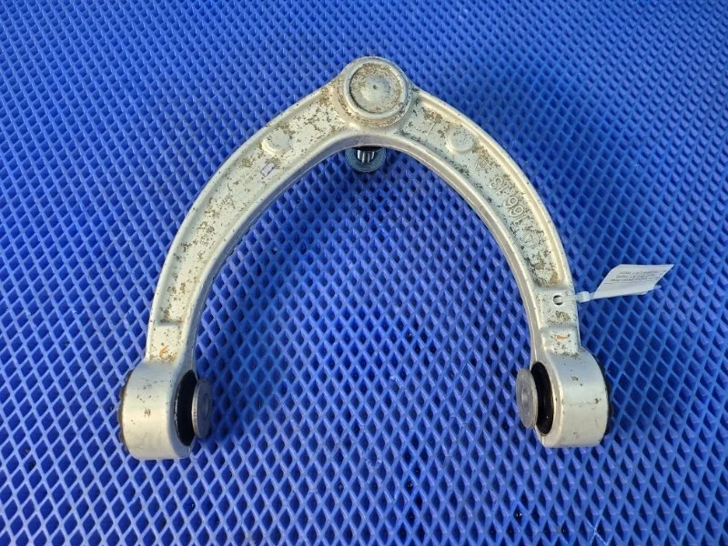 Рычаг подвески верхний Mercedes-Benz Gle-Class 2016 A1663330000 W166 OM642826, передний левый