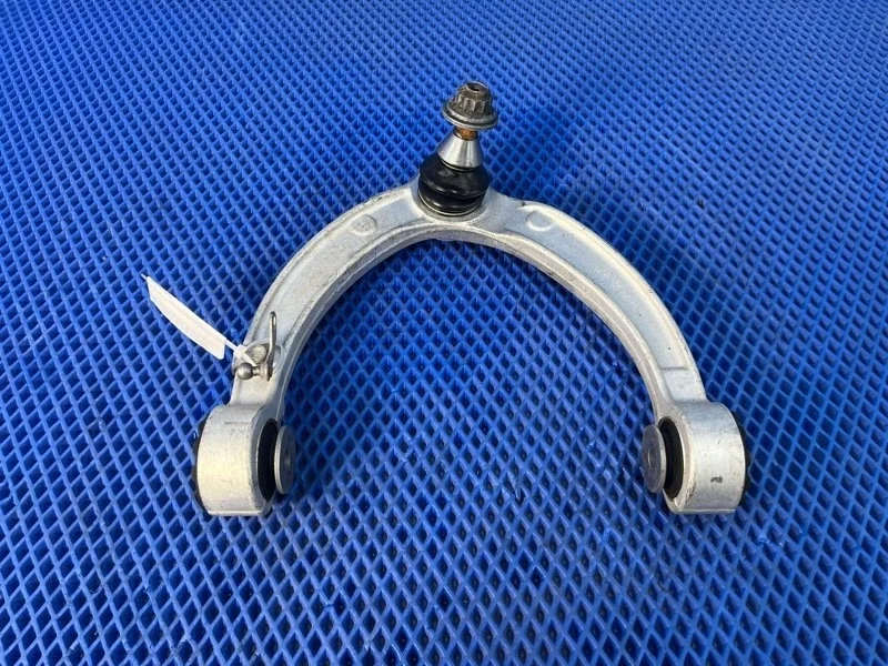 Рычаг подвески верхний Mercedes-Benz Gle-Class 2016 A1663330000 W166 OM642826, передний левый