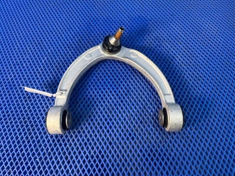 Рычаг подвески верхний Mercedes-Benz Gle-Class 2016 A1663330000 W166 OM642826, передний левый