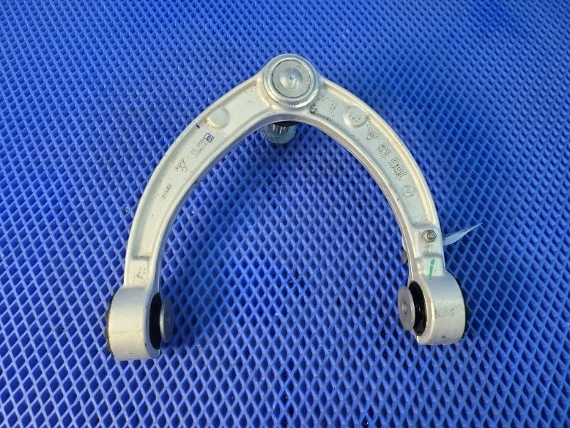 Рычаг подвески верхний Mercedes-Benz Gle-Class 2016 A1663330000 W166 OM642826, передний левый