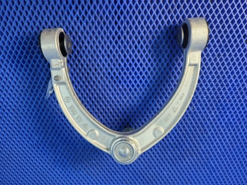 Рычаг подвески верхний Mercedes-Benz Gle-Class 2016 A1663330000 W166 OM642826, передний левый