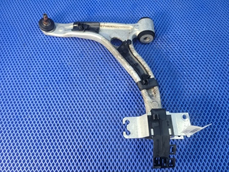 Рычаг передней подвески Mercedes-Benz B-Class 2016 A2463330300 W246 М270920, передний левый